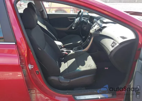 2015 Hyundai Elantra Se z USA, uszkodzony, nr VIN KMHDH4AE8FU366913